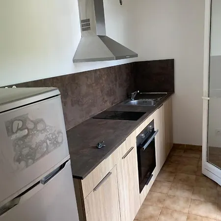 Superbe Studio, Avec Parking Sur Place Gratuit Appartement